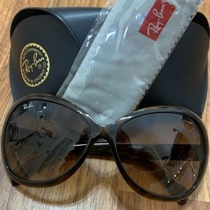 Ray-Ban Sunglasses for Woman